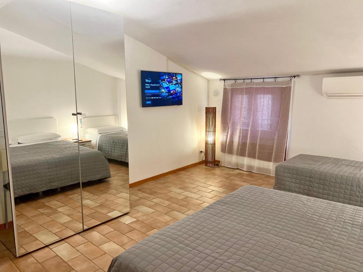Gh Paradiso - Apartments Siena Buitenkant foto