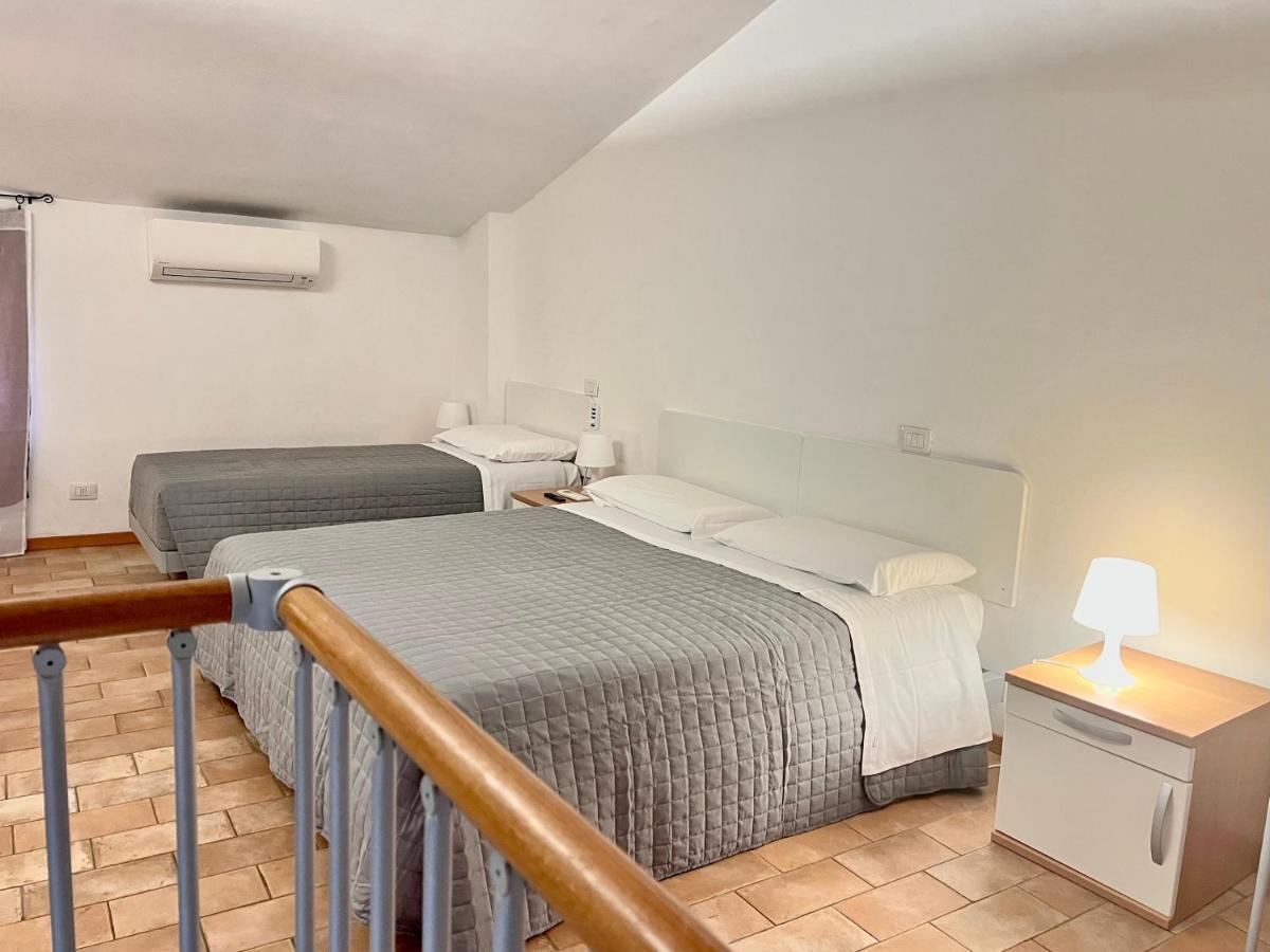Gh Paradiso - Apartments Siena Buitenkant foto