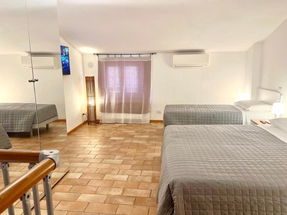 Gh Paradiso - Apartments Siena Buitenkant foto