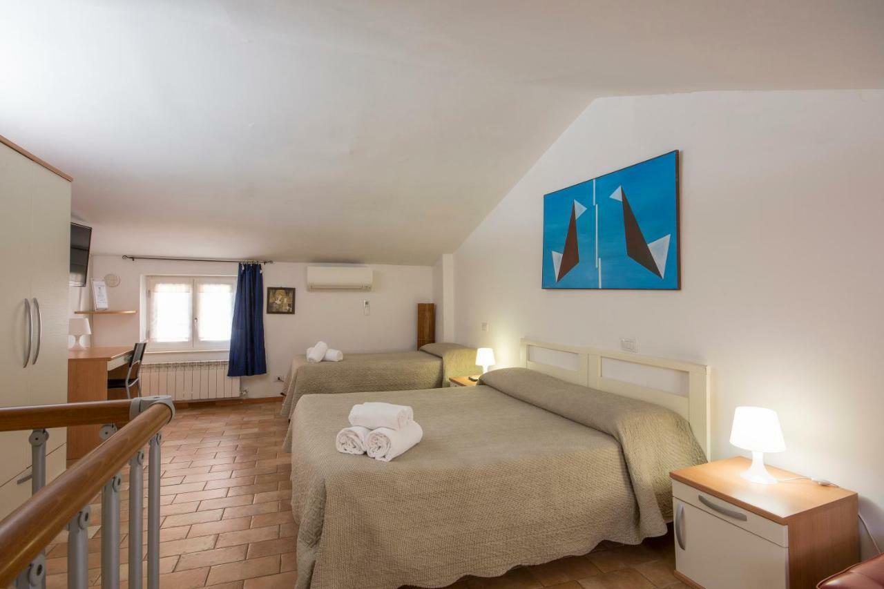 Gh Paradiso - Apartments Siena Buitenkant foto